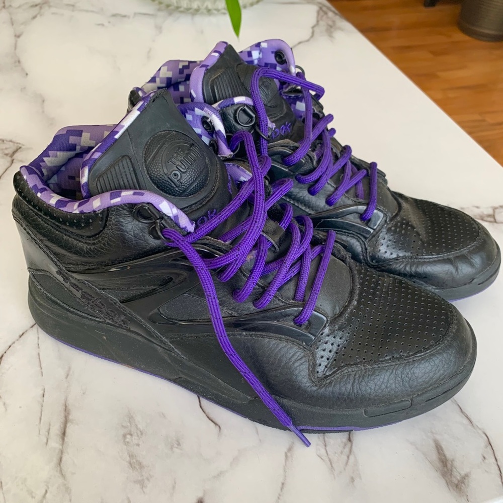 {Limited Edition} Reebok Pump Omni Light Sneakers